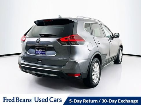 Used 2018 Nissan Rogue SV w/ Premium Package image 8