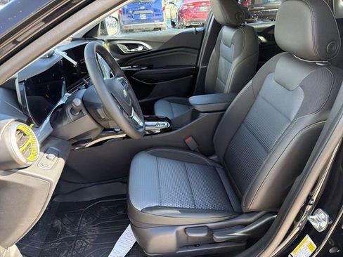 New 2026 Chevrolet Trax LT w/ LT Convenience Package image 12