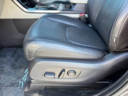 Used 2024 Kia Carnival SX Prestige FWD image 24
