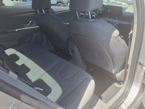 Certified 2025 Hyundai Elantra SEL FWD image 12