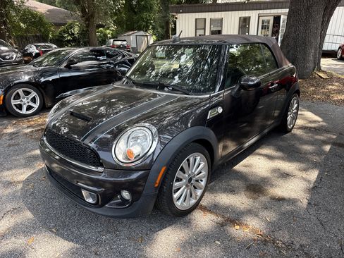Used 2013 MINI Cooper S FWD image 1