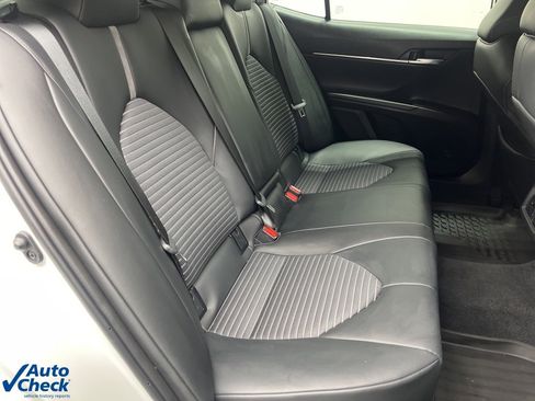 Used 2024 Toyota Camry SE image 23