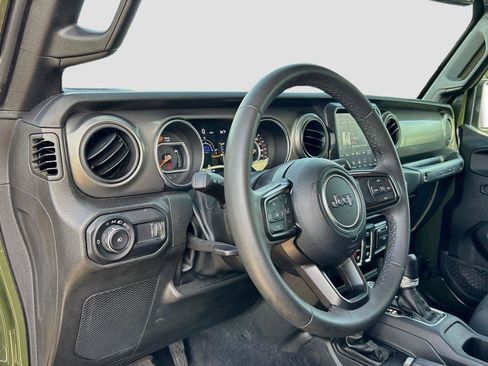 Used 2023 Jeep Wrangler Sport AWD/4WD image 9