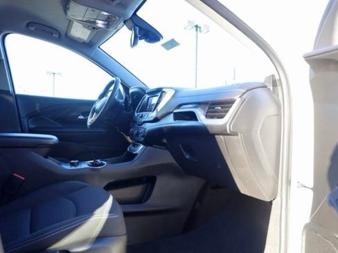 Used 2023 GMC Terrain SLE w/ Driver Convenience Package image 38