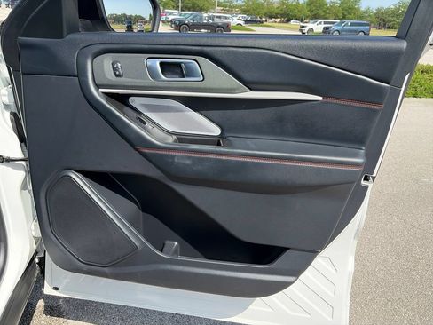 Used 2025 Ford Explorer ST w/ Sun And Sound Package AWD/4WD image 10