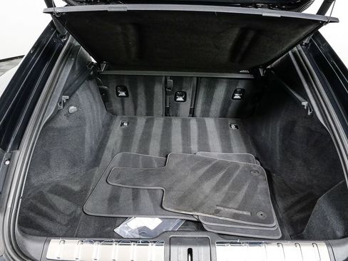 Certified 2025 Porsche Panamera 4 w/ Premium Package image 32