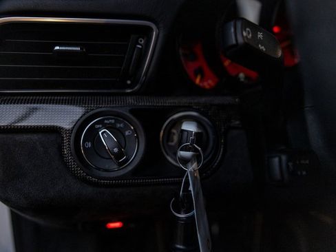 Used 2018 Porsche 911 GT3 image 36