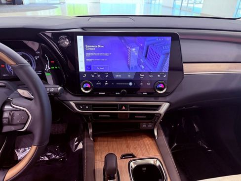 Certified 2024 Lexus RX 350 w/ Convenience Package image 28