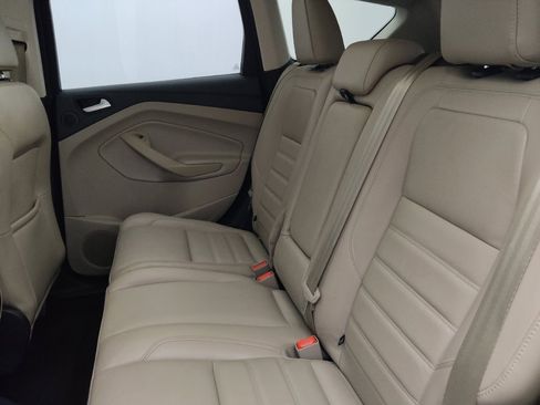 Used 2017 Ford Escape Titanium FWD image 18