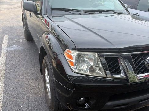 Used 2015 Nissan Frontier SV w/ SV Value Truck Package AWD/4WD image 1