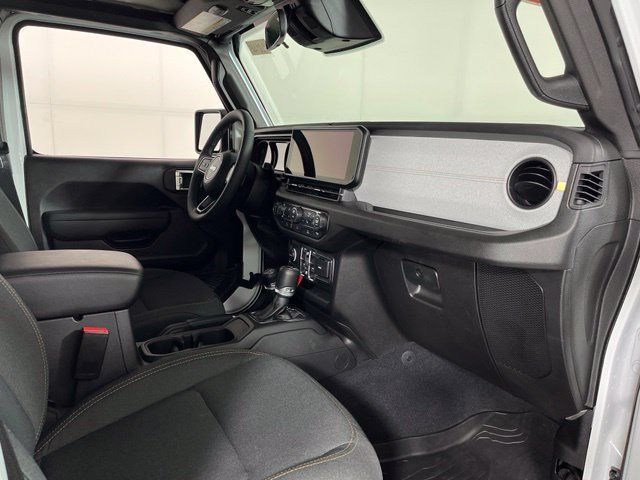 Used 2026 Jeep Wrangler Unlimited Sport AWD/4WD image 45