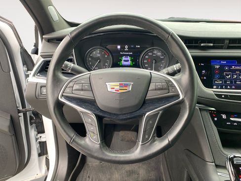 Used 2024 Cadillac XT5 Premium Luxury w/ Technology Package FWD image 13