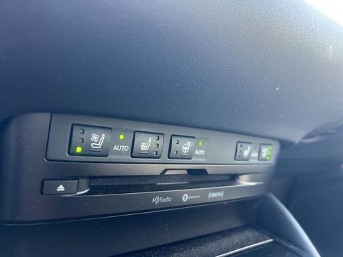 Used 2021 Lexus ES 350 w/ Premium Package image 16