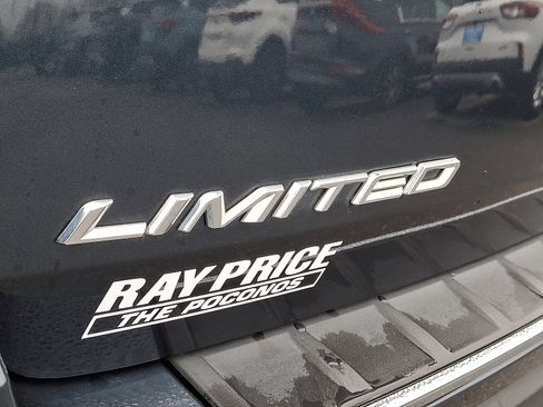 Certified 2023 Ford Explorer Limited w/ Limited Technology Package image 33