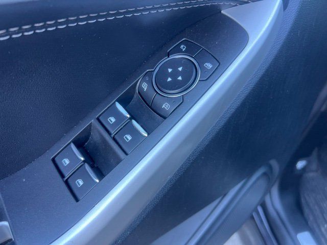 Used 2022 Ford Explorer Limited w/ Equipment Group 301A AWD/4WD image 10