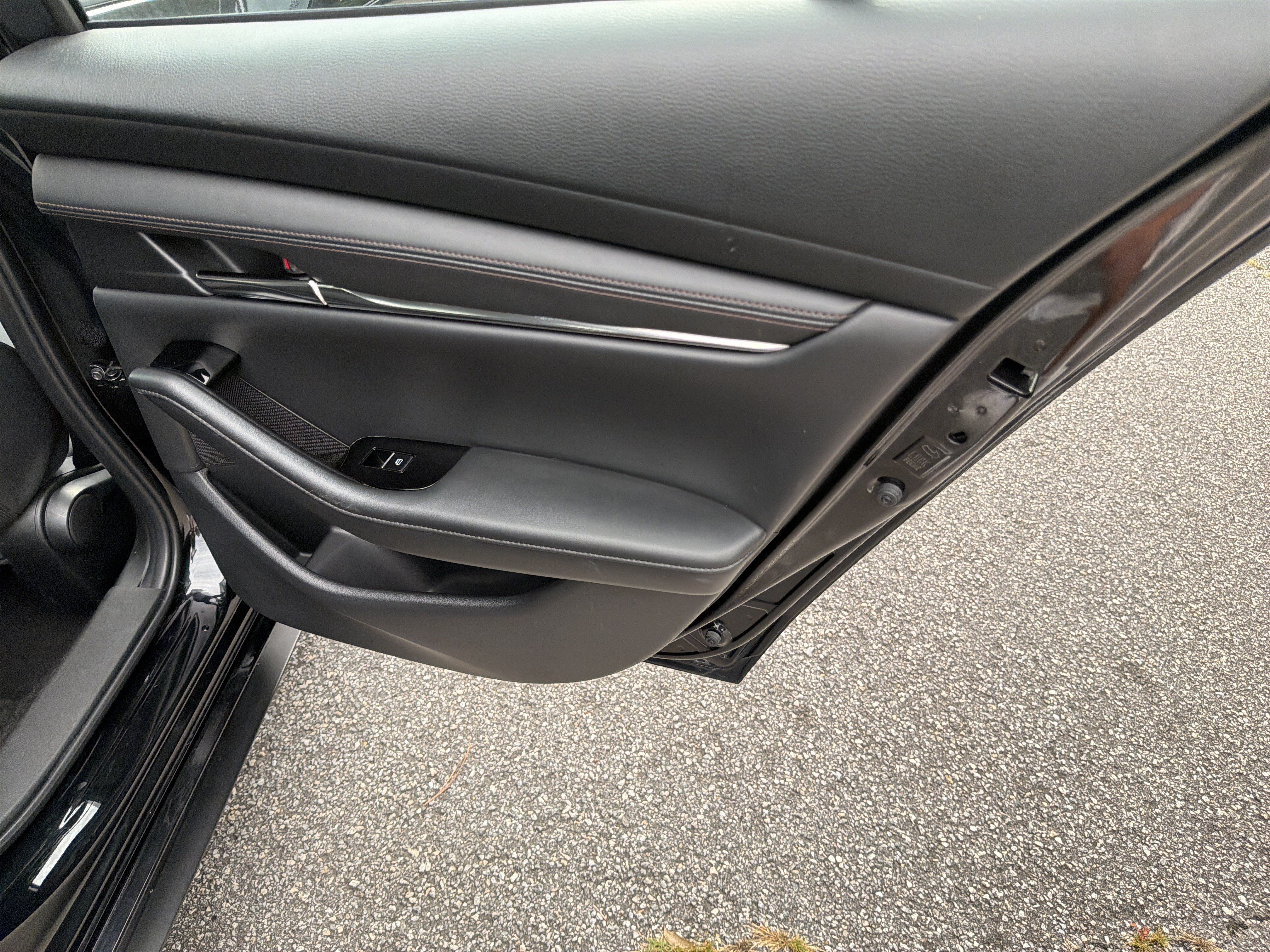 Used 2025 MAZDA MAZDA3 s FWD image 16