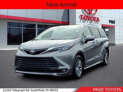 Used 2026 Toyota Sienna XLE