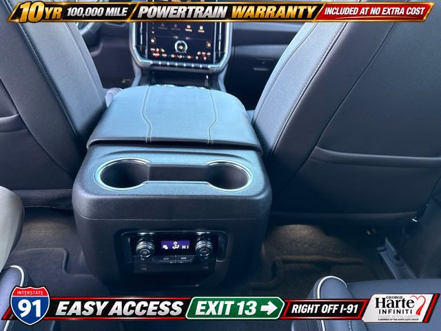 Used 2025 GMC Yukon Elevation AWD/4WD image 27
