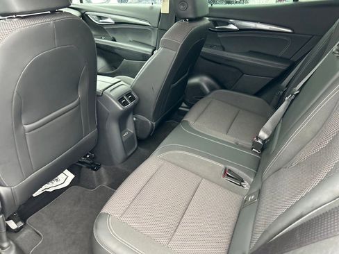 Used 2022 Buick Envision Preferred image 13