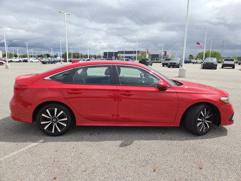 Used 2024 Honda Civic EX image 19