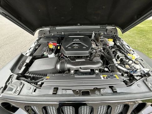 Used 2023 Jeep Wrangler Unlimited Sport AWD/4WD image 14
