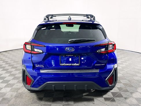 Used 2025 Subaru Crosstrek 2.5i Limited AWD/4WD image 4