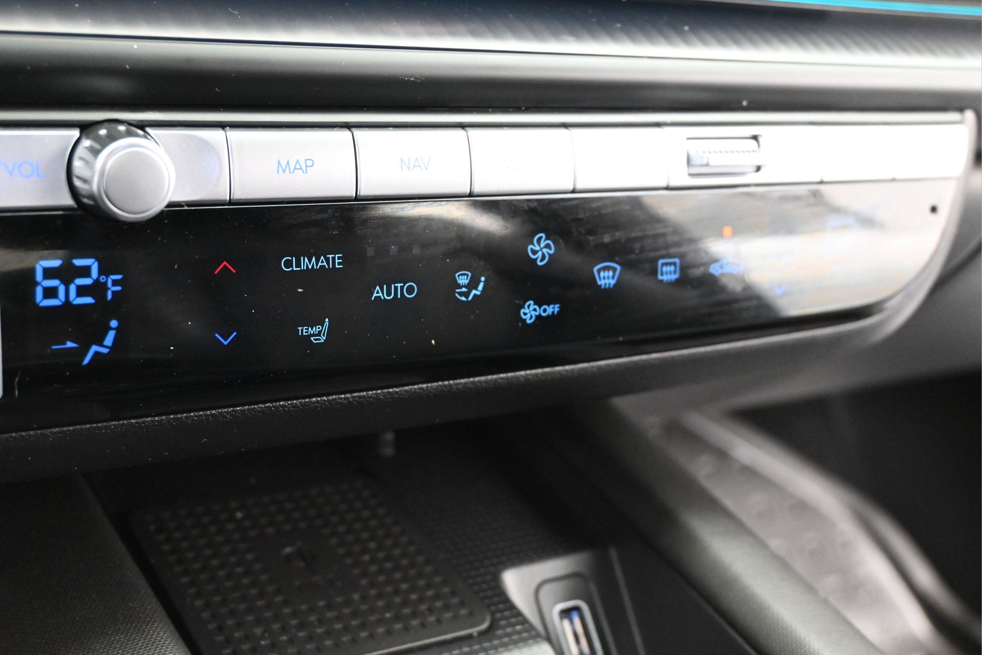 Used 2025 Hyundai Ioniq 6 SEL RWD image 19