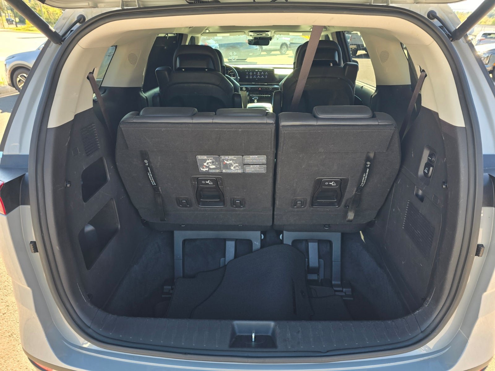 Used 2022 Kia Carnival SX Prestige FWD image 25