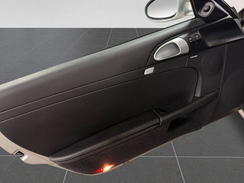 Used 2006 Porsche Cayman S RWD image 16