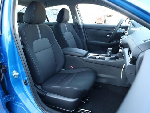 New 2025 Nissan Sentra SV image 24