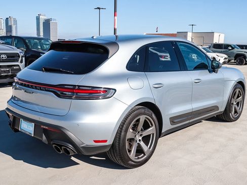 Used 2023 Porsche Macan Turbo image 6