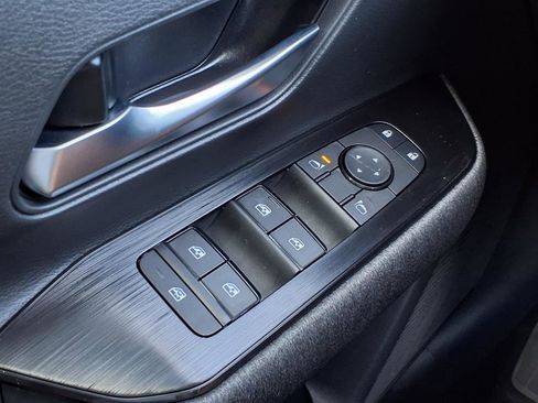 New 2025 Nissan Kicks SV w/ SV Premium Package image 23