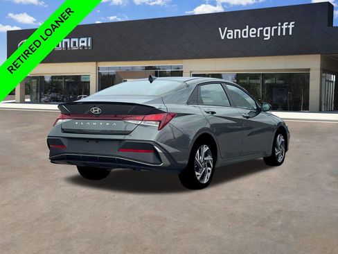 New 2025 Hyundai Elantra Sport image 8