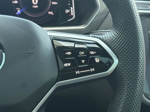 Used 2022 Volkswagen Tiguan SEL R-Line AWD/4WD image 45