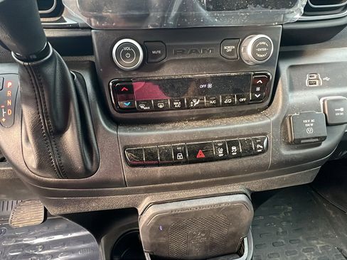 Used 2025 RAM ProMaster 2500 w/ Premium Convenience Group image 29