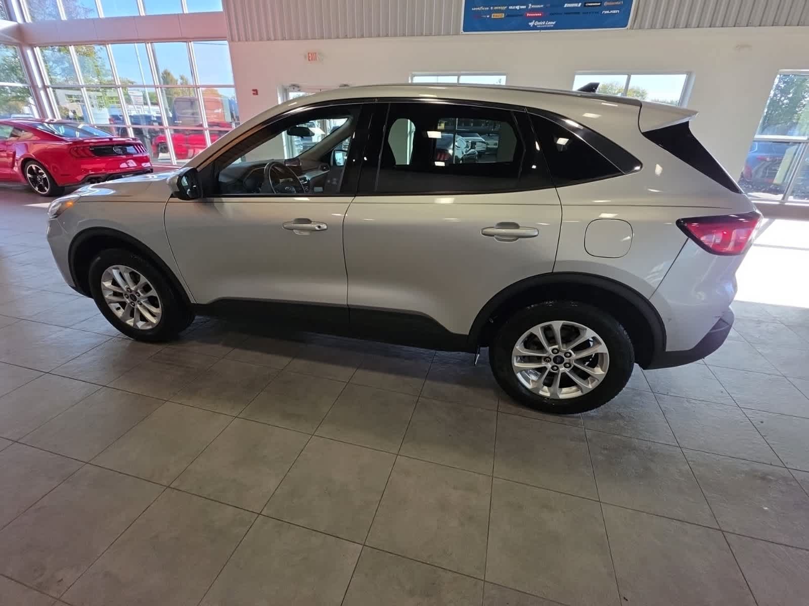 Used 2020 Ford Escape SE AWD/4WD image 19