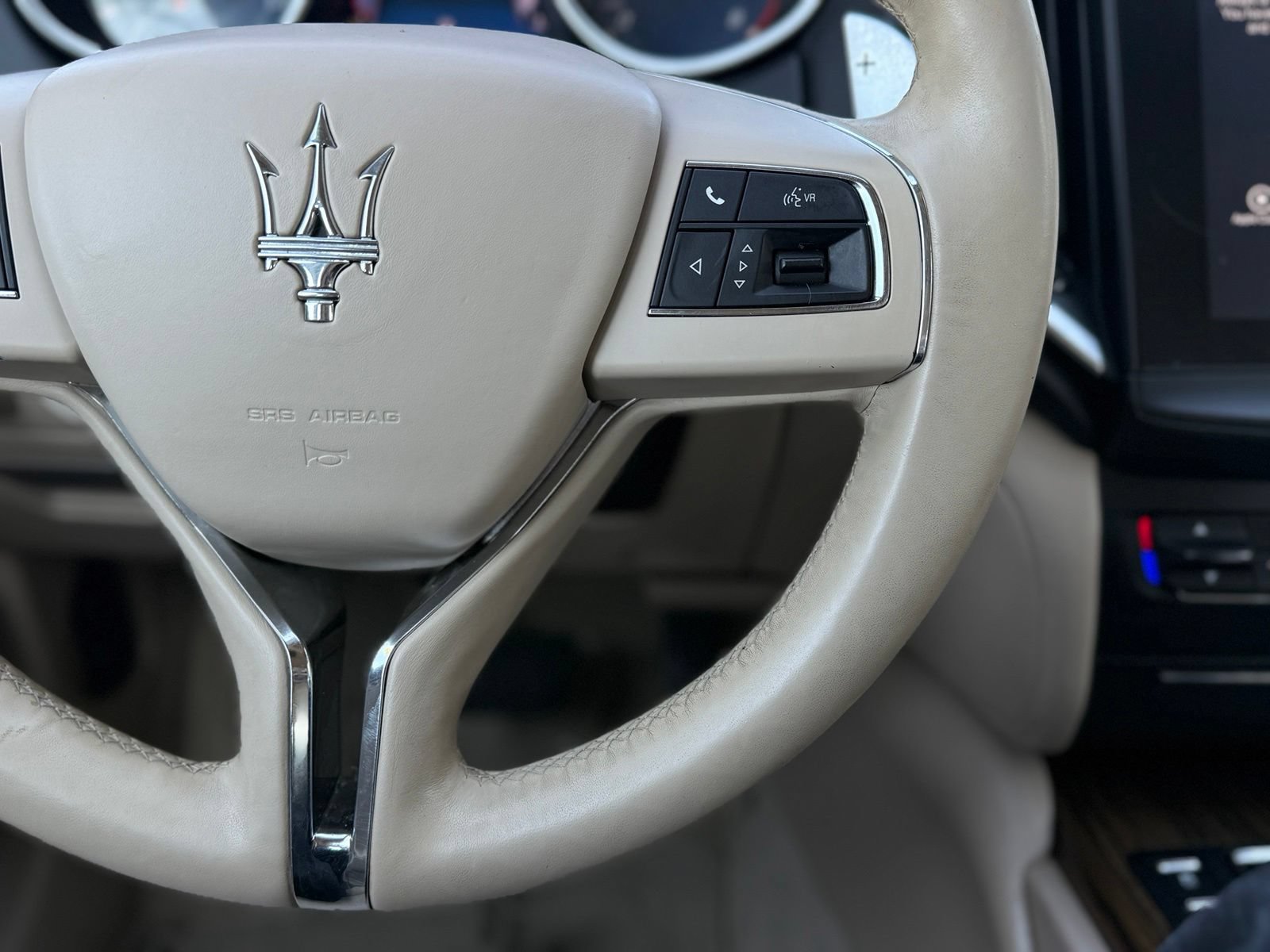 Used 2017 Maserati Ghibli S Q4 AWD/4WD image 27