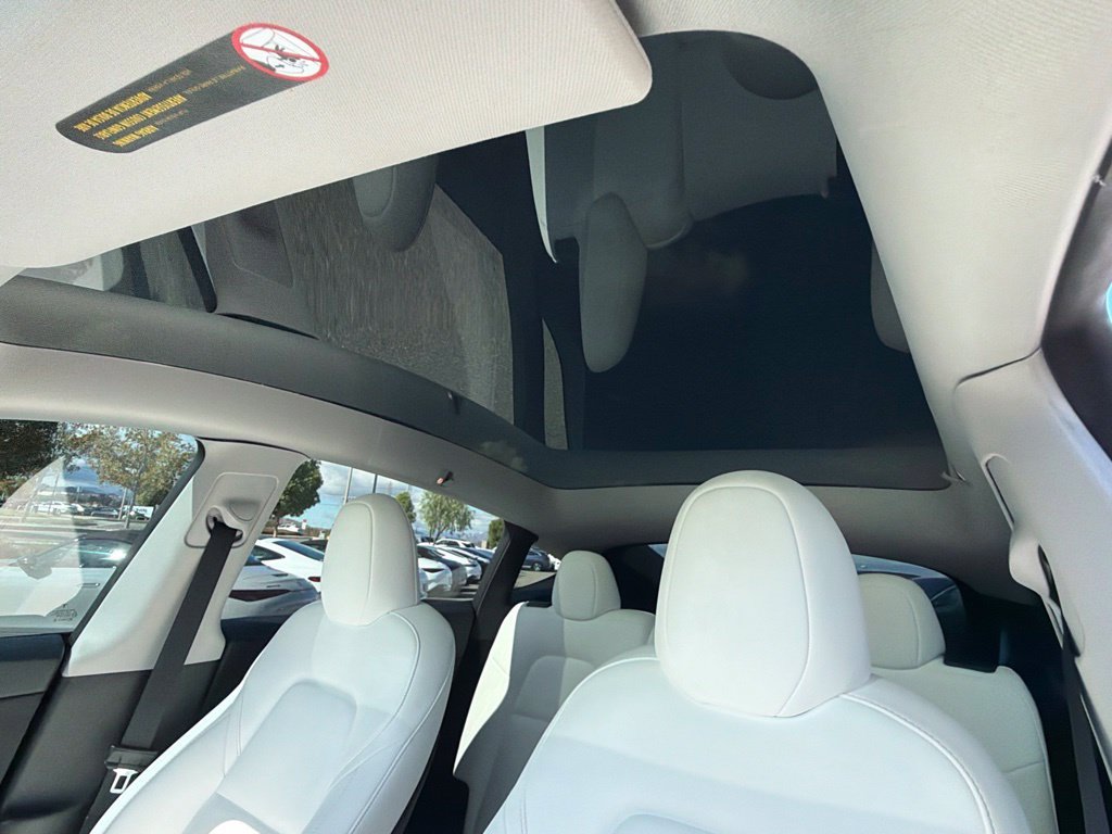 Used 2023 Tesla Model Y Performance AWD/4WD image 22
