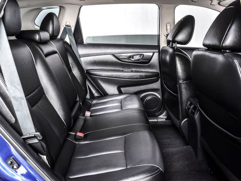 Used 2018 Nissan Rogue SL w/ Premium Package AWD/4WD image 23