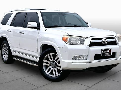 Used 2013 Toyota 4Runner Limited RWD image 3