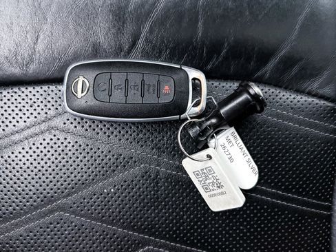 Used 2022 Nissan Pathfinder Platinum w/ Cargo Package image 43