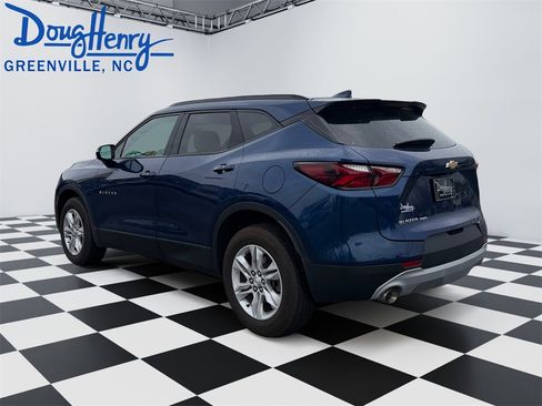 Used 2022 Chevrolet Blazer LT image 3