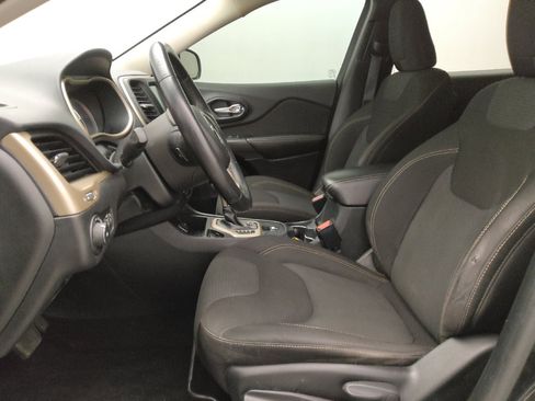 Used 2016 Jeep Cherokee Latitude image 17