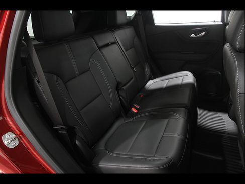 Used 2023 Chevrolet Blazer LT AWD/4WD image 18