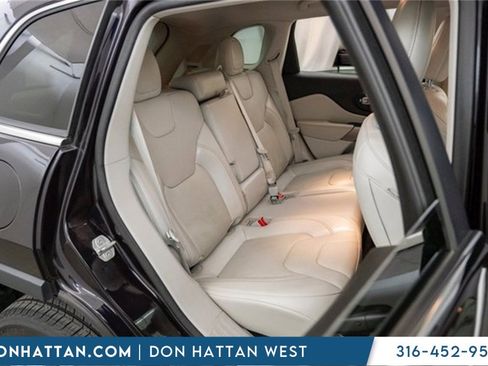 Used 2021 Jeep Cherokee Latitude Lux w/ Comfort/Convenience Group image 30