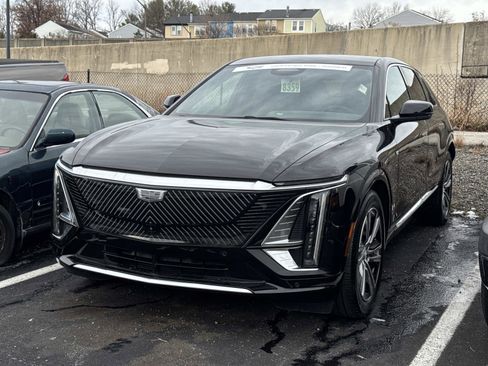 Certified 2024 Cadillac Lyriq Luxury w/ LPO, Floor Liner Package image 1