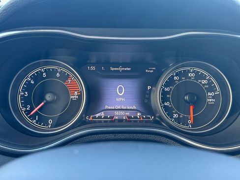 Used 2019 Jeep Cherokee Limited w/ Technology Group image 15