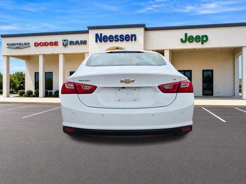Used 2024 Chevrolet Malibu LT FWD image 6