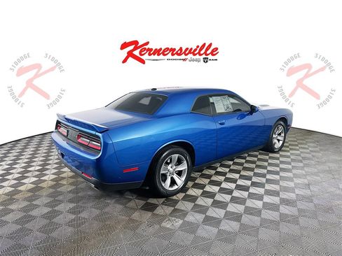 Used 2021 Dodge Challenger SXT image 7