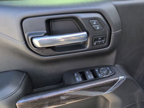 Used 2020 Chevrolet Silverado 1500 LTZ image 14